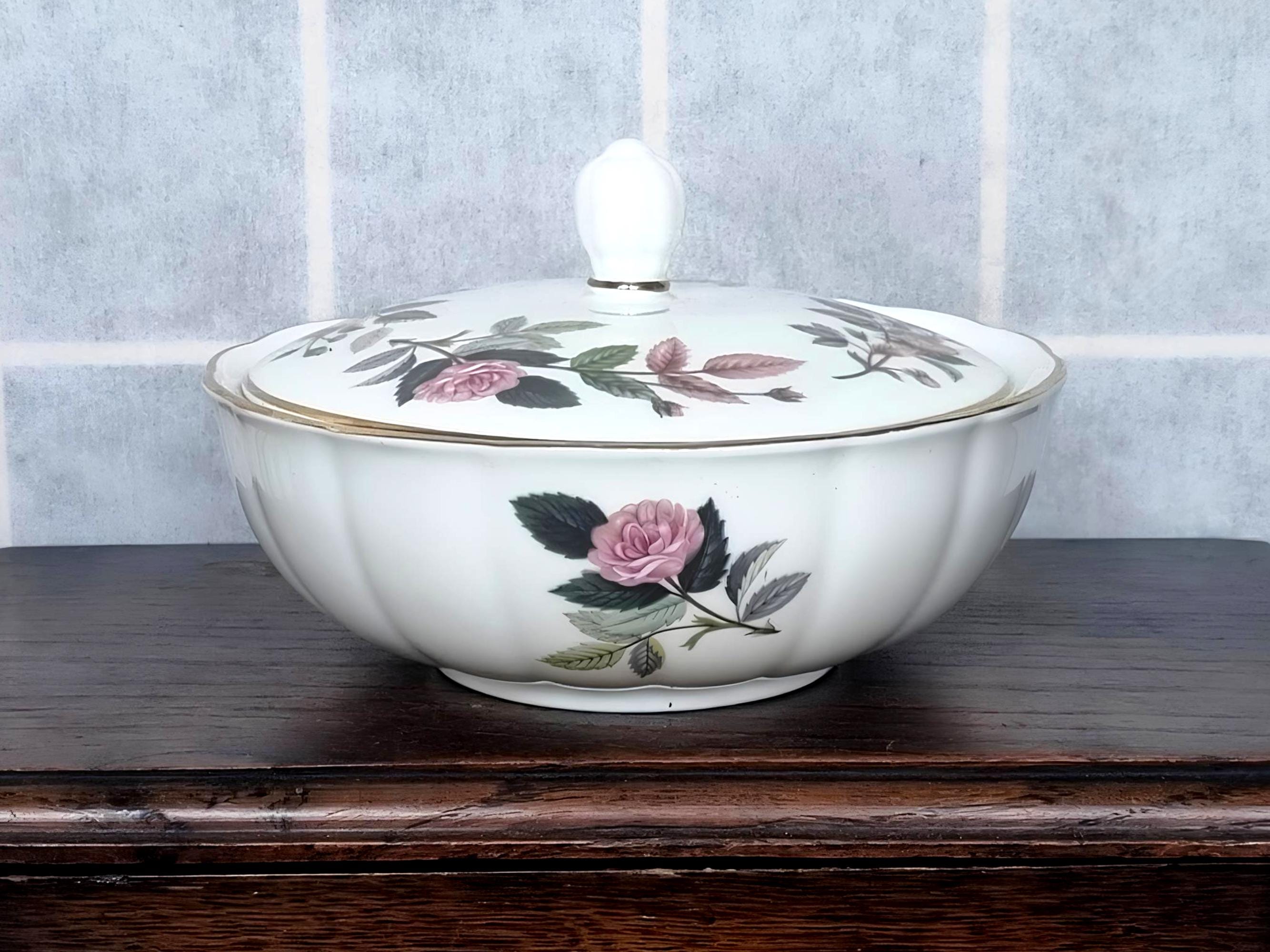 Wedgwood Trinket Box Hathaway Rose | Vintage Fine Bone China