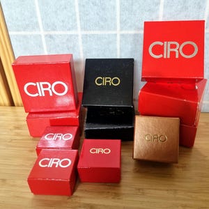 Ciro vintage sieradendoosjes | Jaren 80-collectie | Rood Zwart Goud Opberger | Lege kartonnen displayset | Retro-cadeauverpakking 11-delig