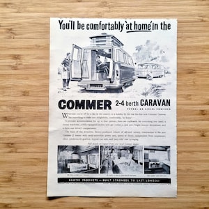 Anuncio de revista de caravanas vintage, autocaravana Commer de 2 plazas y 4 plazas de los años 50, arte mural de estilo de vida retro para viajes por carretera.