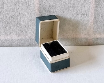 Vintage Jewellery Ring Box, Blue And White Cardboard Presentation Case, Mid Century Gift Display
