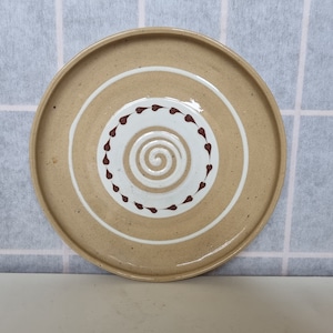 Studio Pottery Plate | Handcrafted Spiral Folk Art Design | 8 Inch Beige Stoneware Dish | Vintage Ceramic Serving Platter