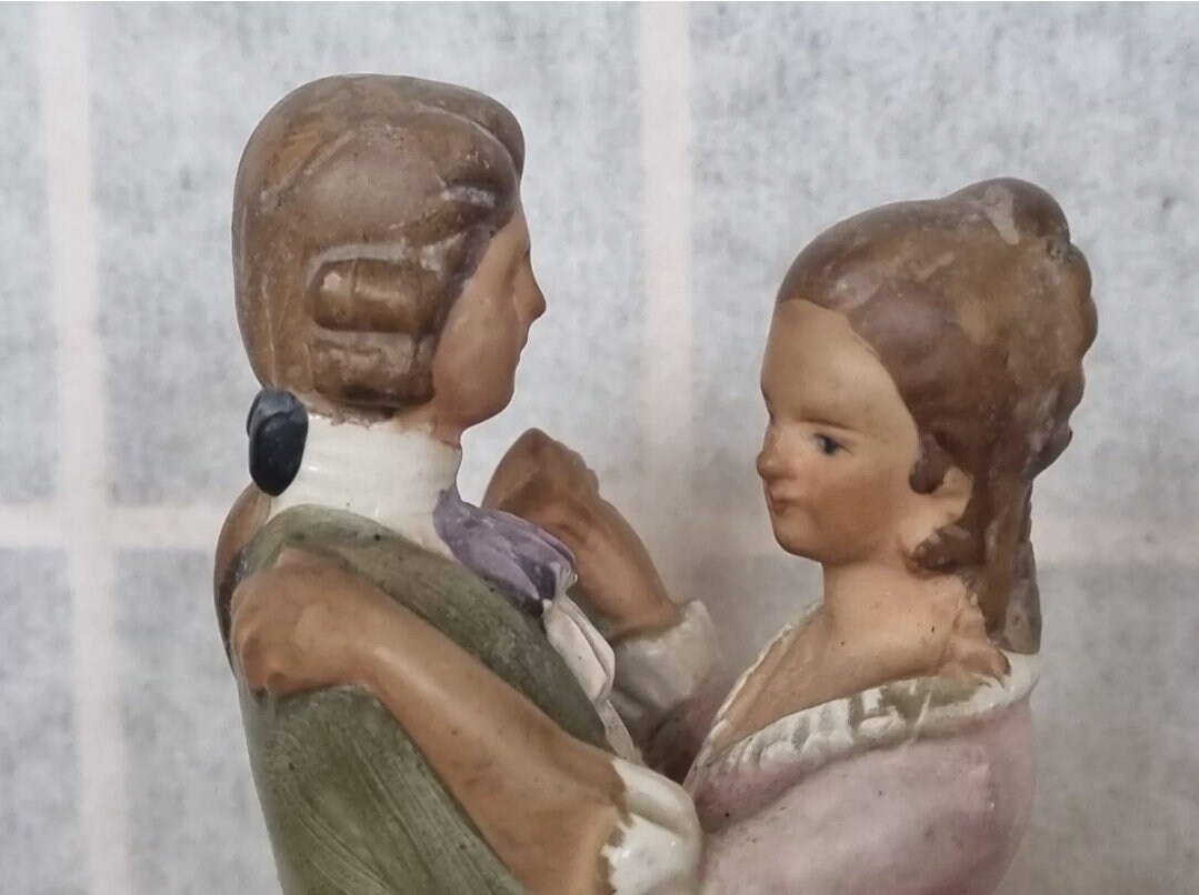 Victorian Dancing Couple Musical Figurine | Dr Zhivago Lara's