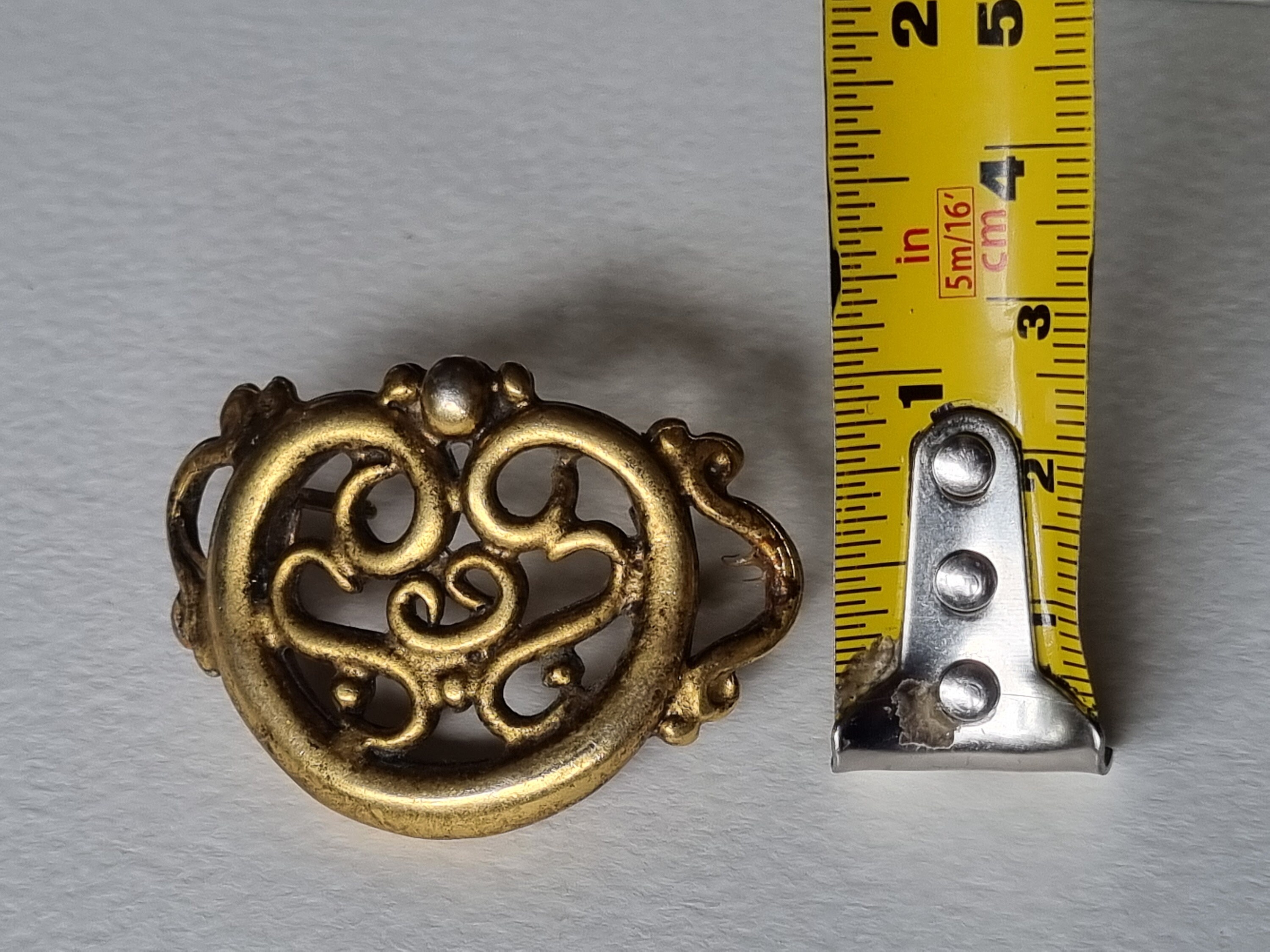 Antique Belt Buckle | Vintage Gold Tone Victorian Scrollwork  display picture 2