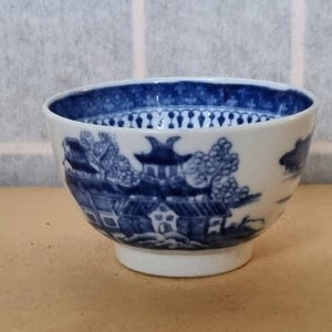 Georgian Tea Bowl | 18th Century English Blue White | Chinoiserie Pagoda Pattern | British Antique Porcelain