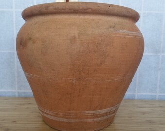 Grande vaso da fiori in terracotta, rotondo, bulboso, affusolato, usato