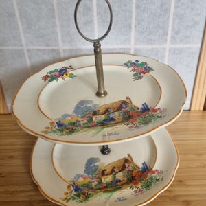 Vintage Hanley Etagere | Landschaft Motiv China | Zweistöckige Servierplatte | Versilberter Griff Nachmittagstee