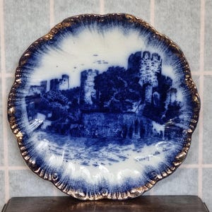 Flow Blue Conway Castle Plate | Antique Victorian Transferware | Gold Gilt Edge Detail | Historical Scene | 9.5 inch Display Plate