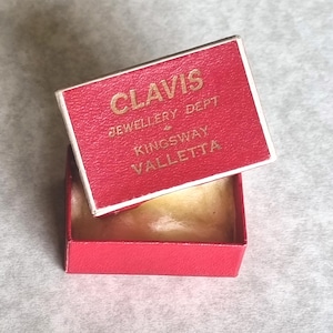 Caja de cartón para joyas roja de los años 50 / Clavis Kingsway Valletta Malta / Caja de almacenamiento vintage / Coleccionable de mediados de siglo / Recuerdo de viaje retro