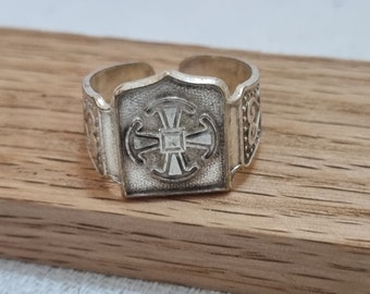 マルタ十字シルバーリング | ヴィンテージシグネットシールドデザイン
