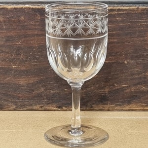 Szklanka do porto z kryształu ciętego | Szklanka do wina w stylu vintage z motywem gwiazdy | Kieliszki z epoki wiktoriańskiej | 4,5-calowy ręcznie cięty przezroczysty kieliszek do deserów