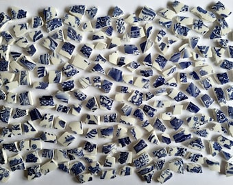 Broken China Mosaic Pieces, Blue And White Transferware Pottery Shards, Chinoiserie Craft Supplies, Vintage English Willow Pattern Fragments