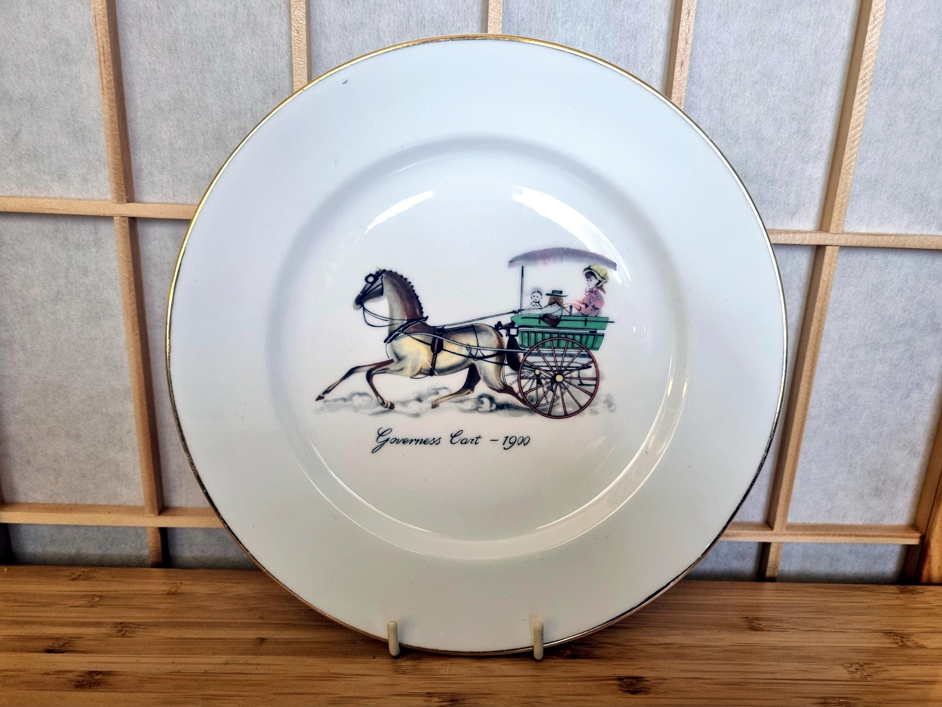 Royal Windsor Governess Cart Plate, English Fine Bone China, 1900 Horse Carriage Design, Gold Rim, Collectible