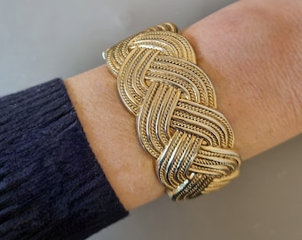 Gold Tone Chunky Hinged Bangle Bracelet, Braided Design, Statement Jewellery, Modern Accessory