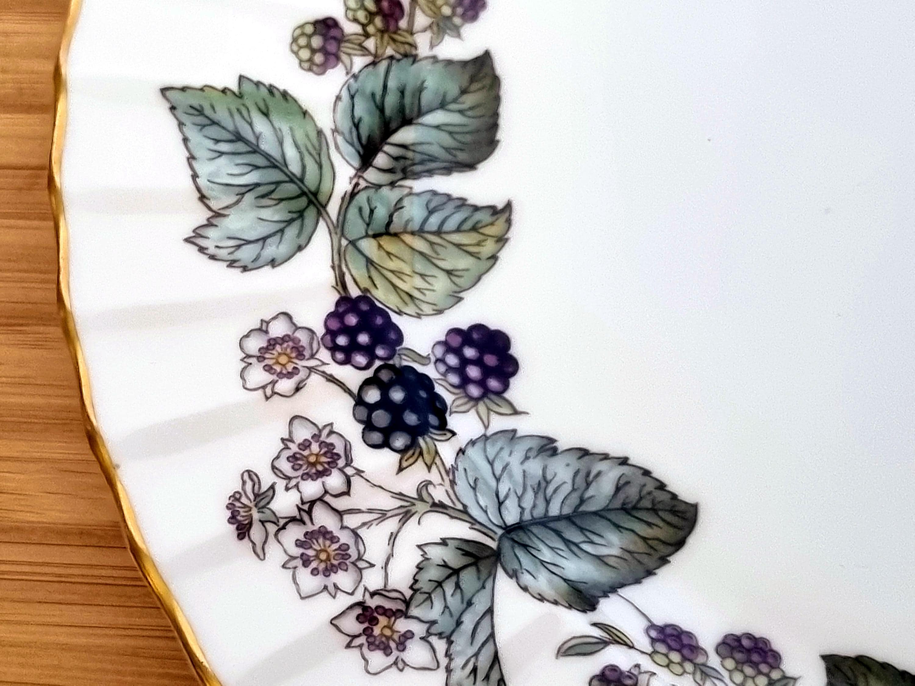 Royal Worcester Lavinia Blackberry Plate | Vintage Fine Bone