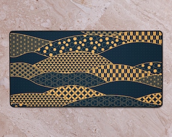 Tapis de bureau japonais : motif traditionnel doré et noir, grand tapis pour clavier en polyester