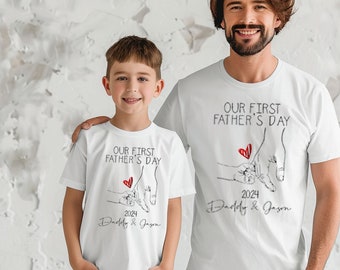 Chemise personnalisée notre première fête des pères ensemble, chemise assortie pour papa et fils premier t-shirt fête des pères PNG, numérique