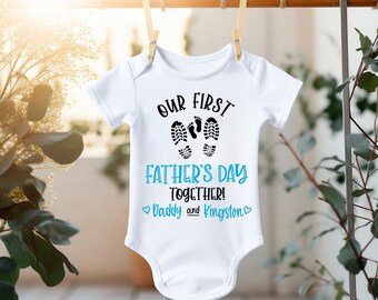 Notre première chemise pour la fête des pères, chemise personnalisée papa et bébé, cache-couche pour bébé PNG, numérique