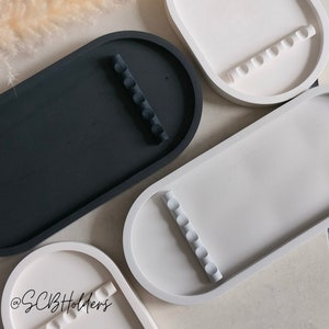 Oval Manicure Tool Trays: Salon Decor
