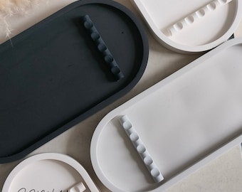 Oval Manicure Tool Trays: Salon Decor