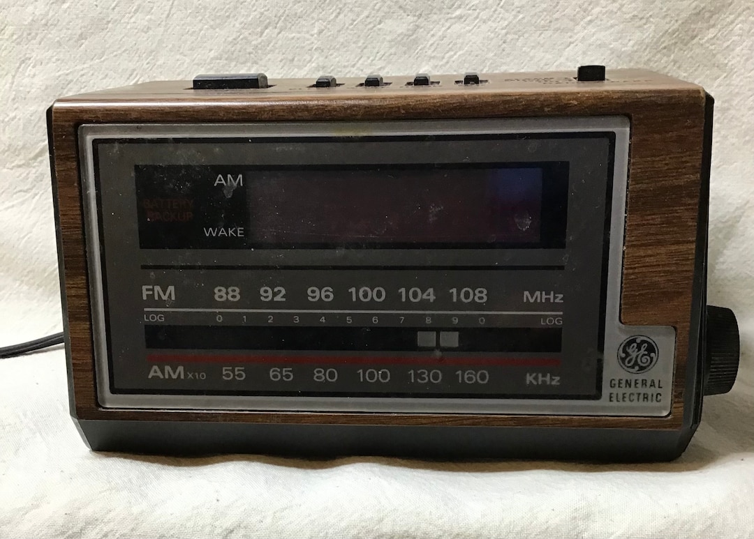 Vintage Am/fm Clock Radio - Etsy