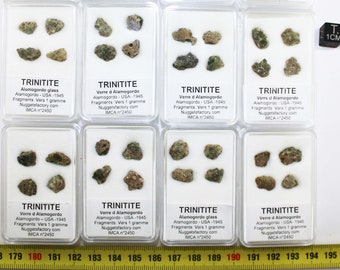 Trinitit-Fragmente in einer Box – Alamogordo-Glas (USA – 1,0 Gramm – 002)