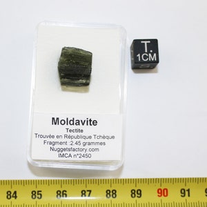 Moldavite in a box - tektite (Czech Republic - 2.45 grams - 071 **)