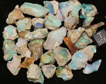 lot of 25 grams of raw Welo Opal (25 grams - 003**)
