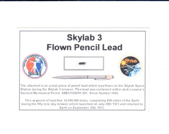 Card / display with an Original NASA Skylab 3 pencil lead segment fragment (USA - 052**)