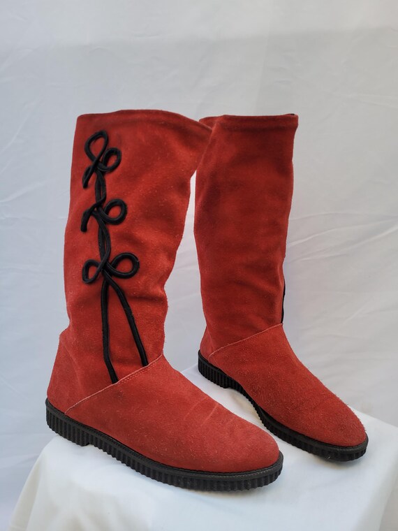 Vintage Red Peter Pan Suede Knee High Boots – Women's EU 39 / US 8