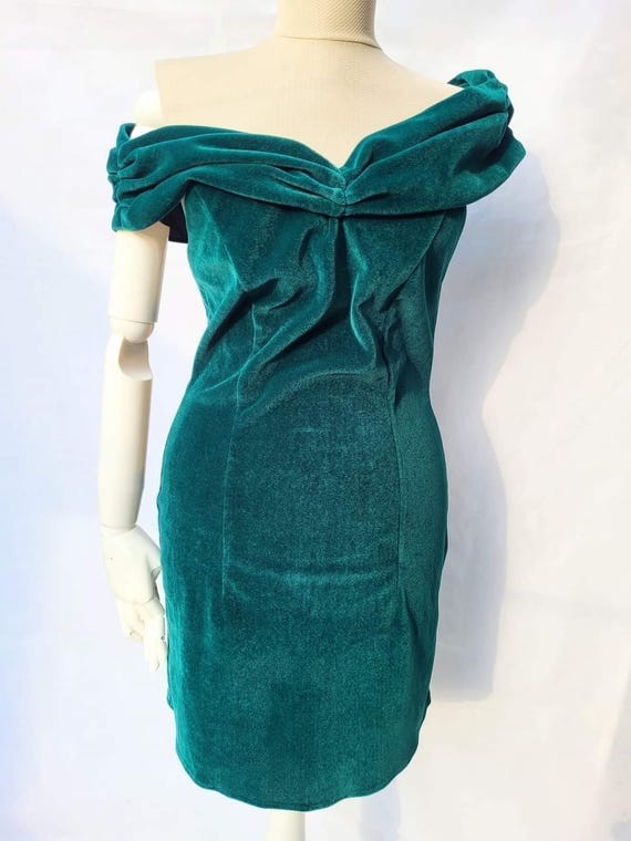 Vintage Short 80s Emerald Green Velvet Cocktail Dress: Vintage Off-Shoulder Evening Gown, Size S
