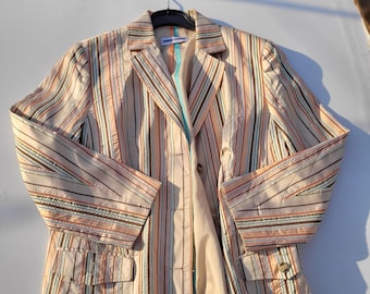 Blazer de mezcla de seda de Gerry Weber: chaqueta a rayas texturizada, hombros estructurados.