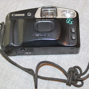 Canon Snappy LX Compact 35mm Film Camera 35mm Lens Point & Shoot Prima BF