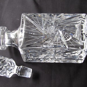 Heavy Lead Crystal Glass Decanter Square Brandy Whisky Square Shaped Stopper 28cm