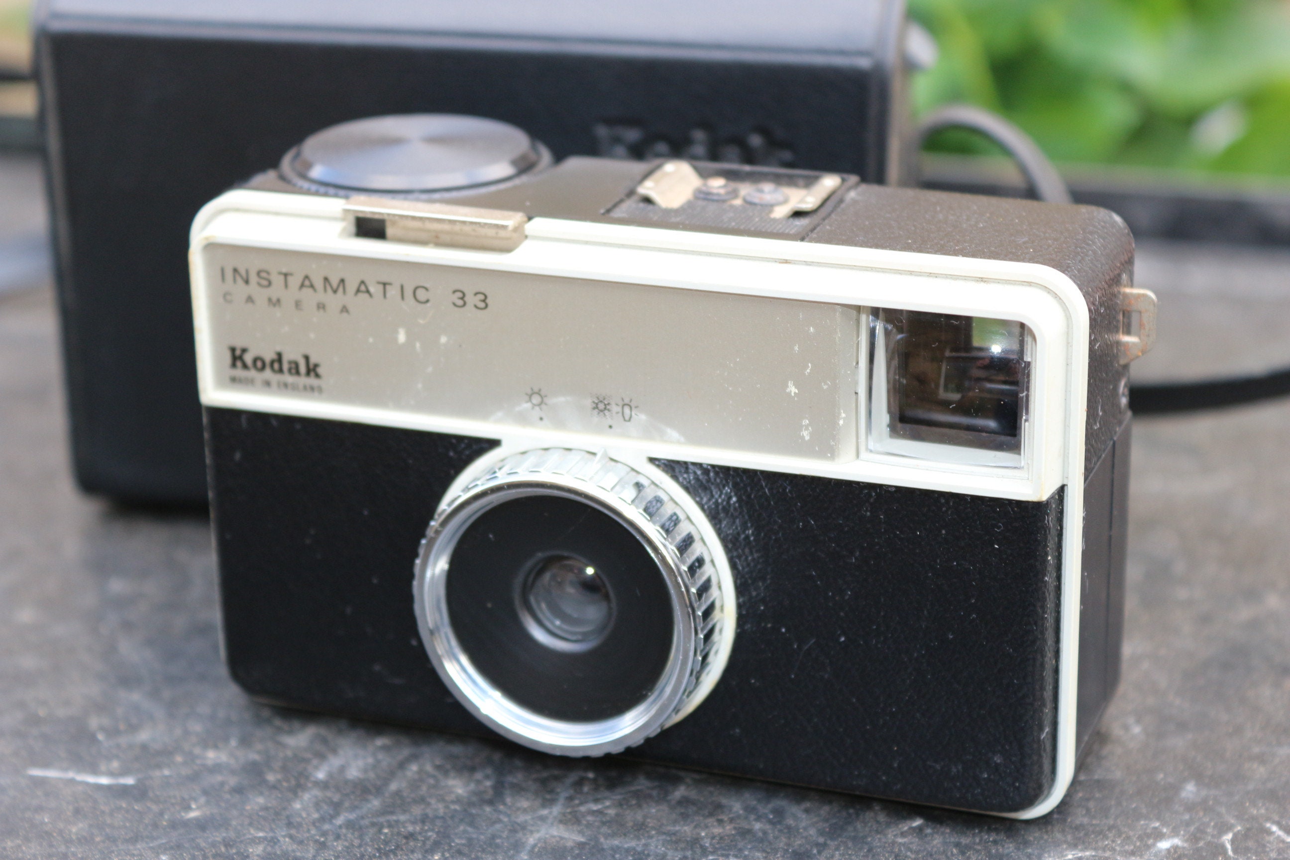 Vintage appareils photos argentique Kodak INSTAMATIC 277X dans sa