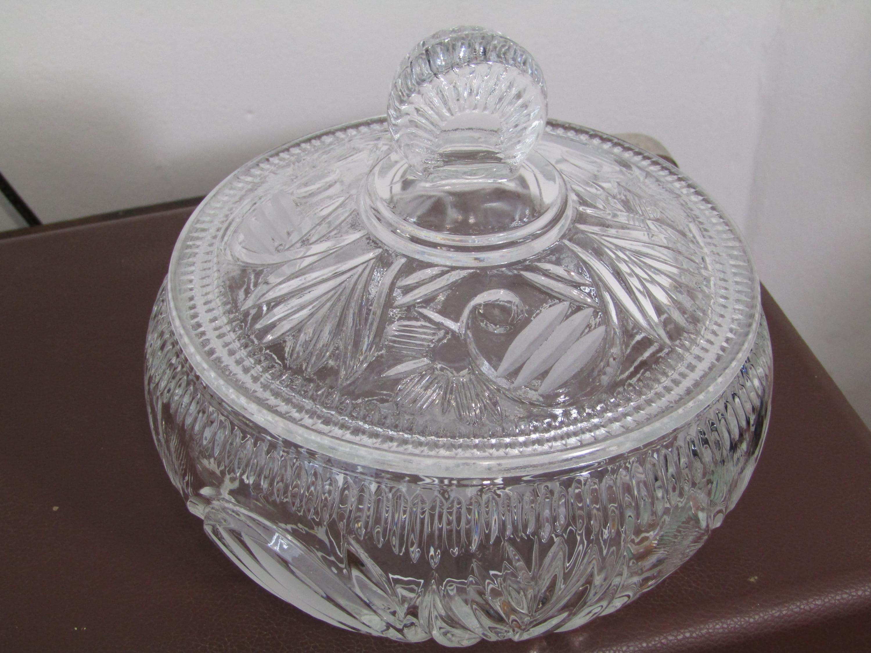 Art-Dèco Collector's Clear Glass Pressed Glass Fruit Bowl Serpent Table Top Broc