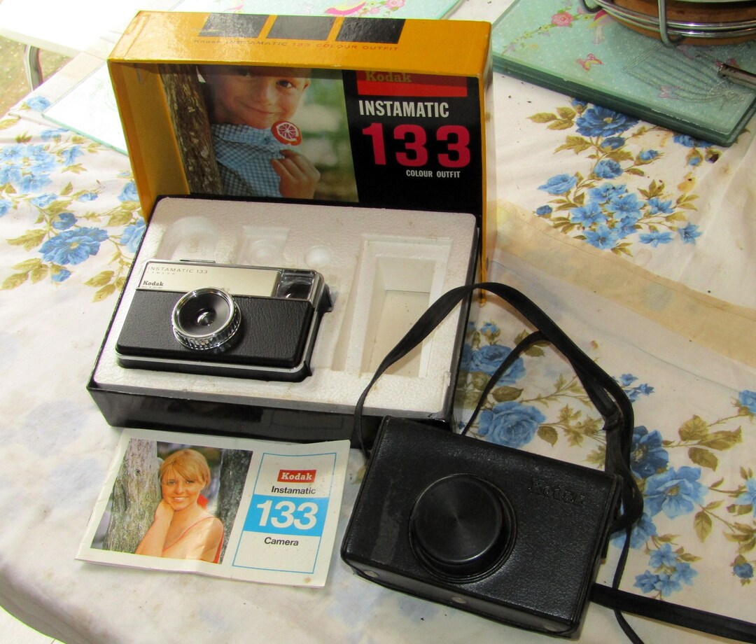 Appareil Photo Vintage Kodak Instamatic 133-X - Fabriqué En Allemagne, Rare, Occasion