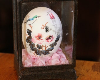 NOS Details about    with Stand and Box 1 4'' Hand Painted Glass Egg, White Crane Scene 