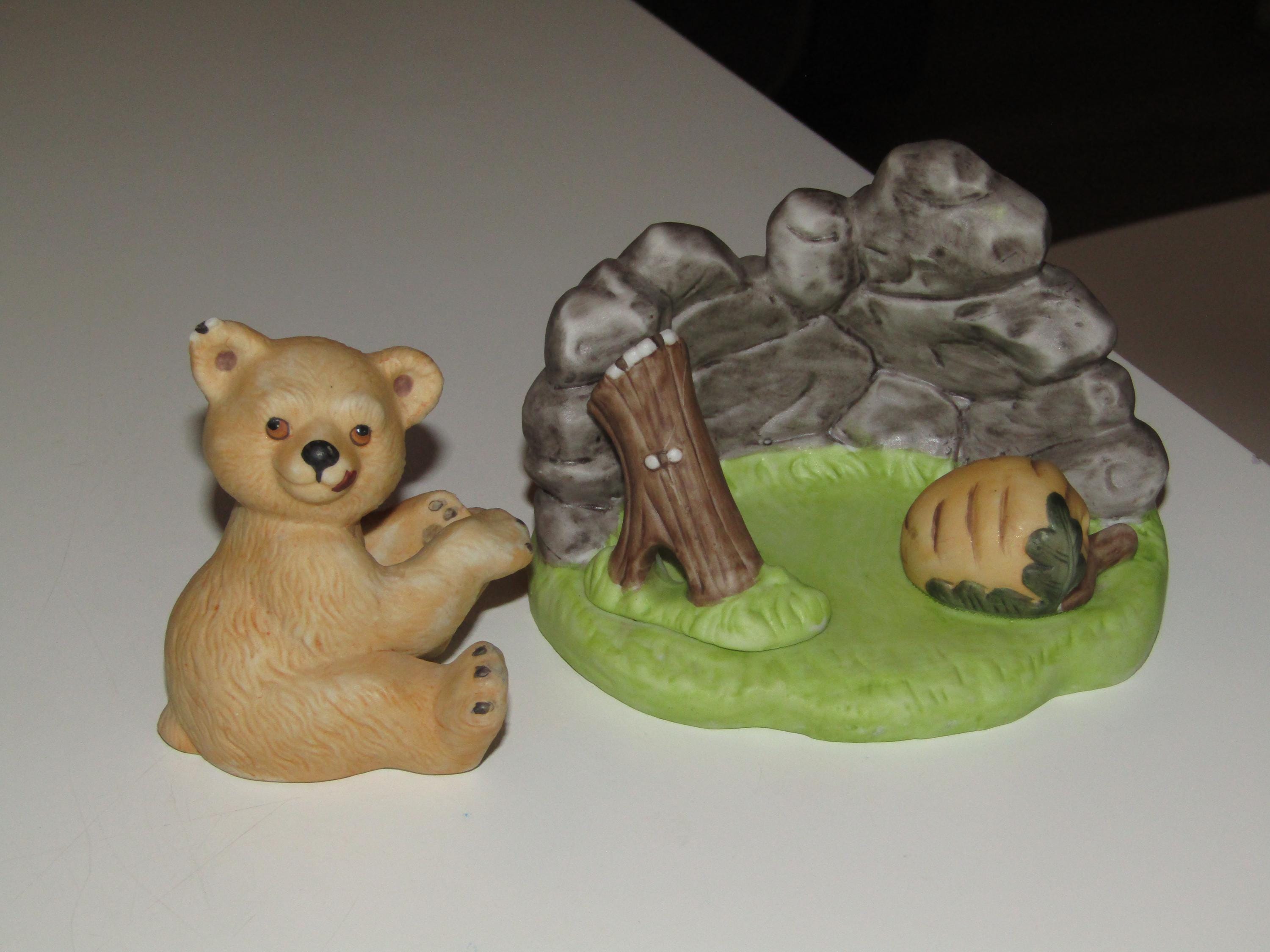 Vintage 1984 Franklin Mint Woodland Surprises Porcelain Figurine