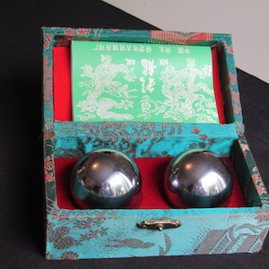 Chrome Baoding Chinese Chiming Iron Balls Stress Relief Aid Boxed