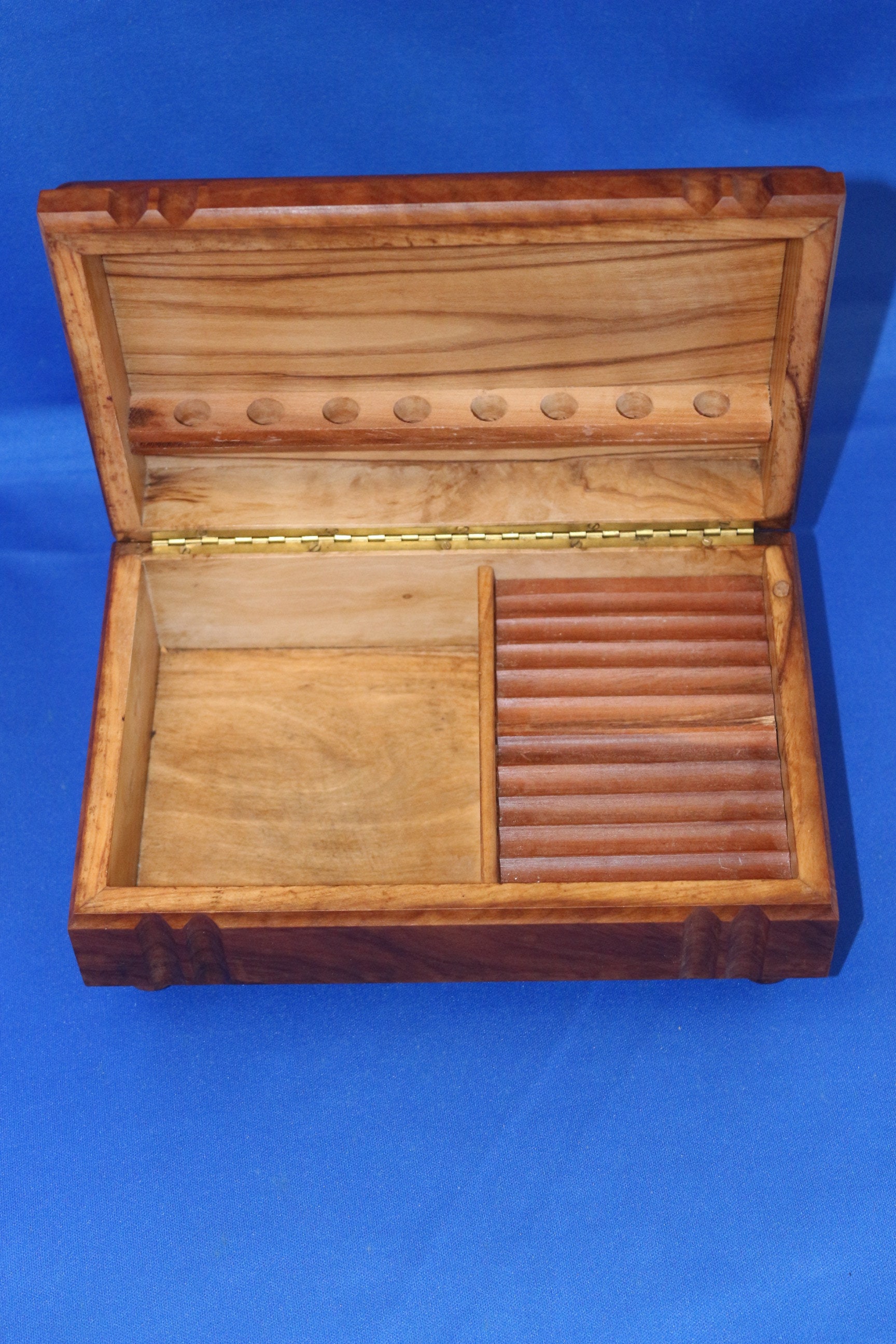 wooden musical cigarette box Vintage Rosewood Musical Wooden Cigarette Box Reuge Music Wood 20 X 13 X  9cm