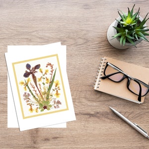Tarjetas de felicitación - Arte con flores prensadas - Impresiones artísticas originales de la naturaleza - Iris de bandera azul - Flores - Hojas - Interior en blanco