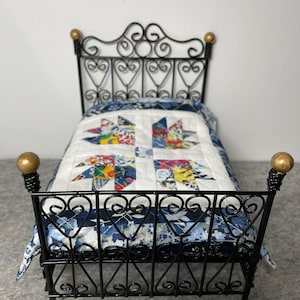 Liberty miniature patchwork dolls house quilt 1:12 scale