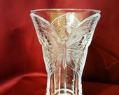 Vase crystal of Arques model quot Butterflies quot vintage Transparent decoration butterflies style Art Nouveau France Decoration Bedroom Office Living room 20 cm