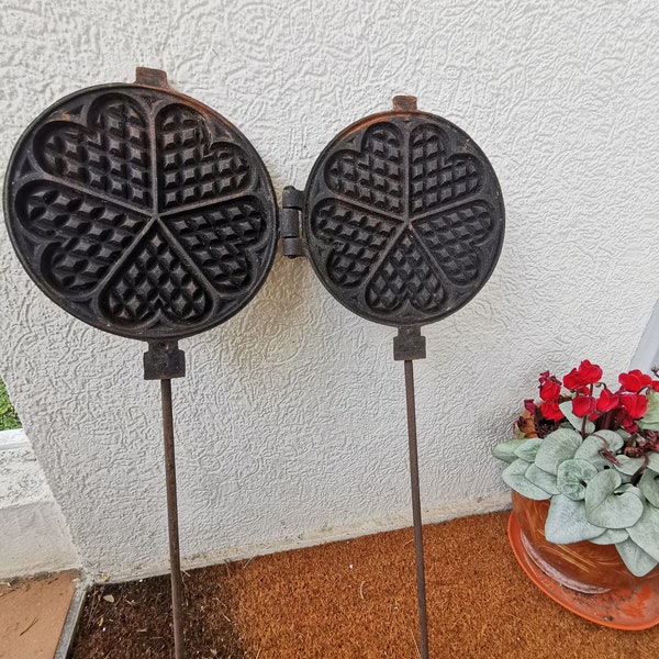 Old vintage cast iron waffle iron France