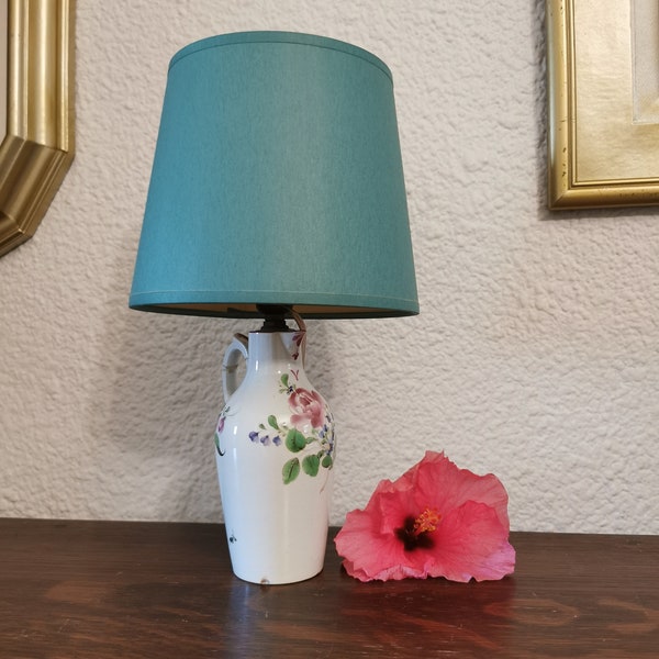 Lampe de chevet vintage en céramique blanc dessin fleurs  abat-jour verte France