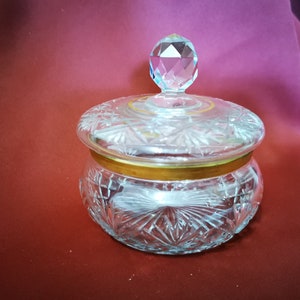 Small vintage crystal candy dish with lid – Elegant cut crystal bonbonnière – French decorative tableware, 1930s Gift for her