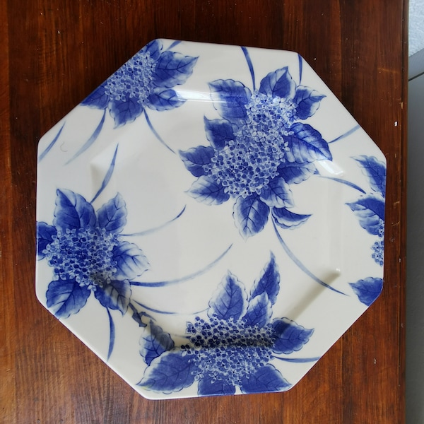 Assiette octogonale blanche dessin lilas bleu vintage Pier Import Lilas Japon