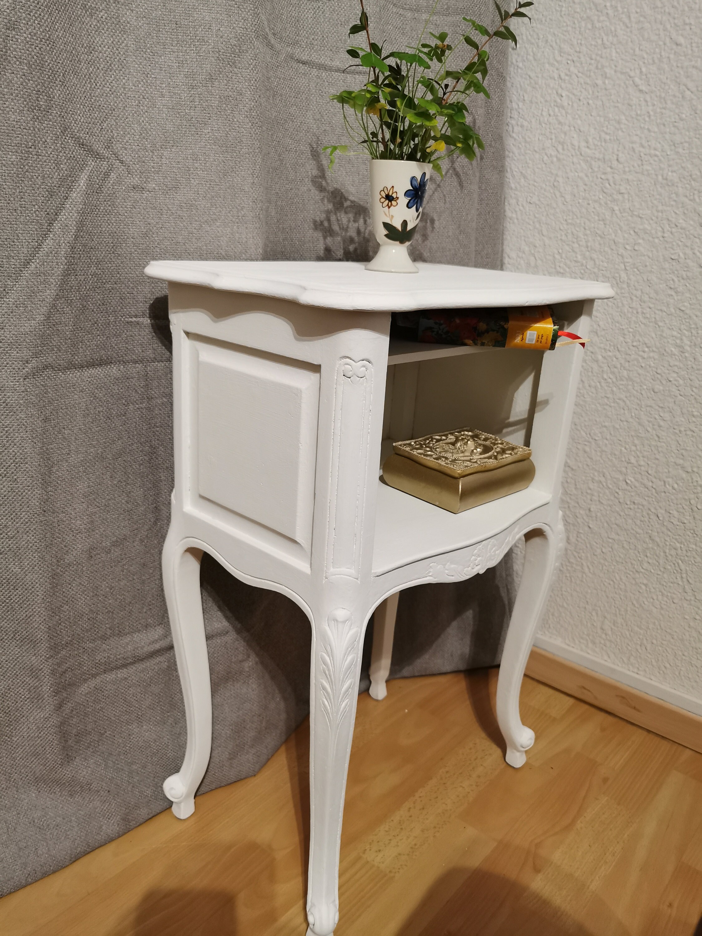 Très Élégante Table