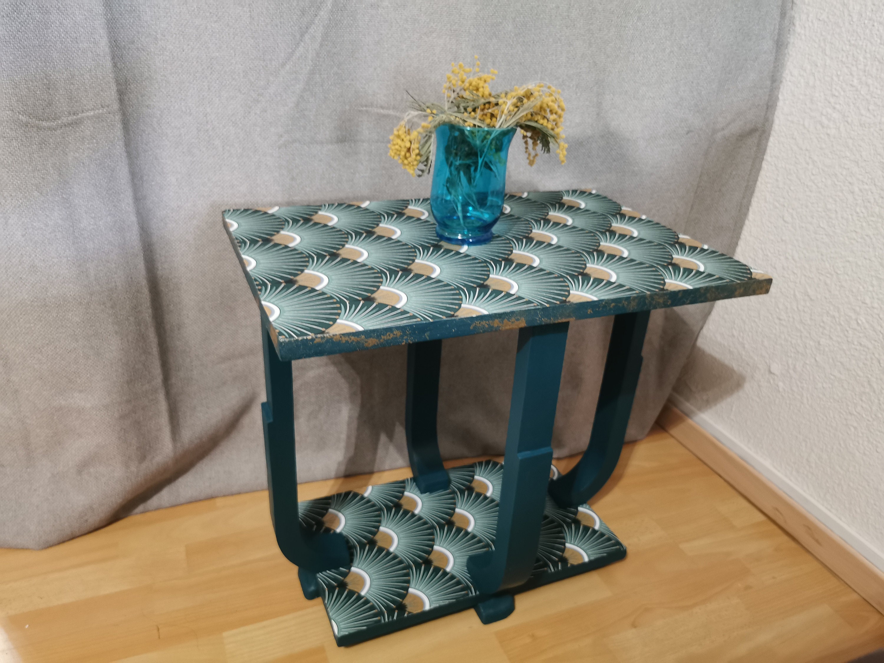 Jolie table D'appoint