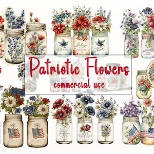 Puede incluir: Una colección de tarros de cristal llenos de flores con temática patriótica. Los tarros están decorados con detalles en rojo, blanco y azul, incluyendo estrellas, rayas y banderas. Las flores incluyen amapolas rojas, hortensias azules, margaritas blancas y girasoles.